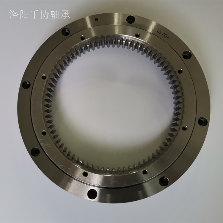 [ZLYQX]如何挑選合適的交叉滾子軸承，挑選的注意事項？